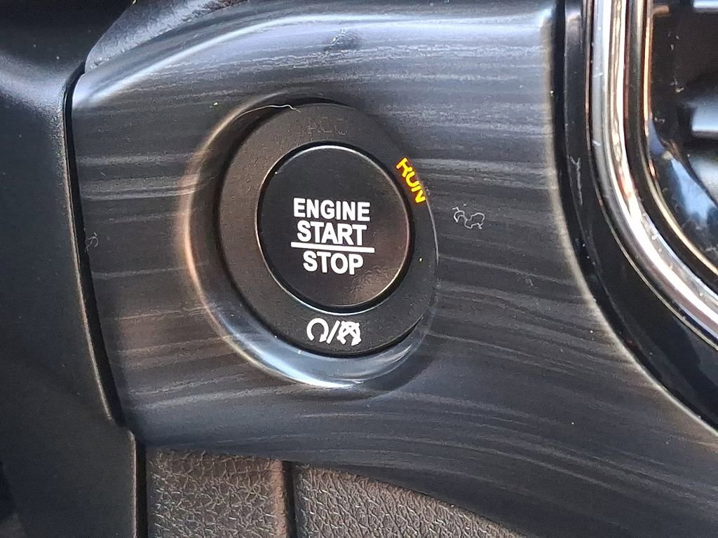 Used 2020 Jeep Grand Cherokee Altitude image 28