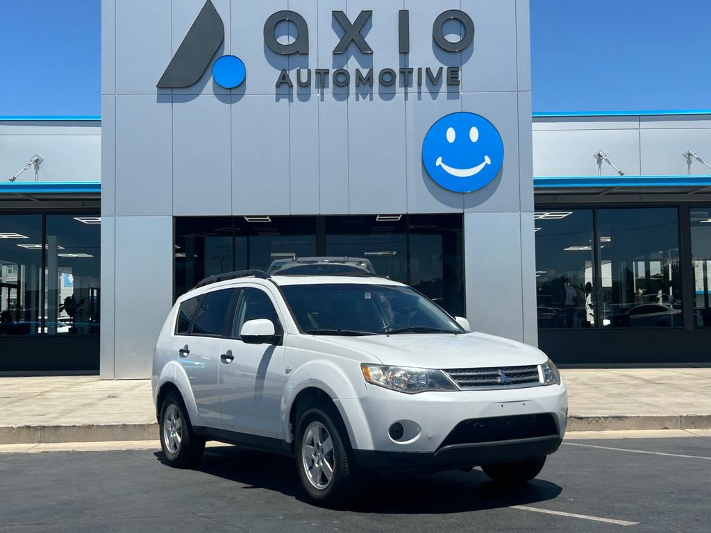 Used 2007 Mitsubishi Outlander ES FWD image 1