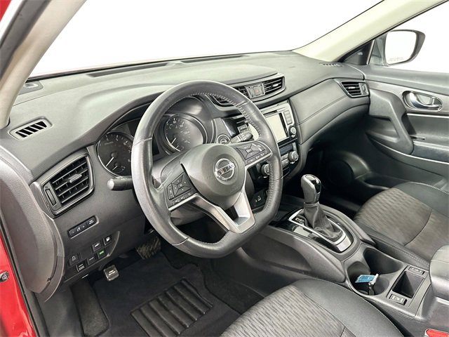 Used 2018 Nissan Rogue SV image 19