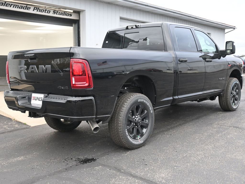 New 2026 RAM 2500 Big Horn AWD/4WD image 4