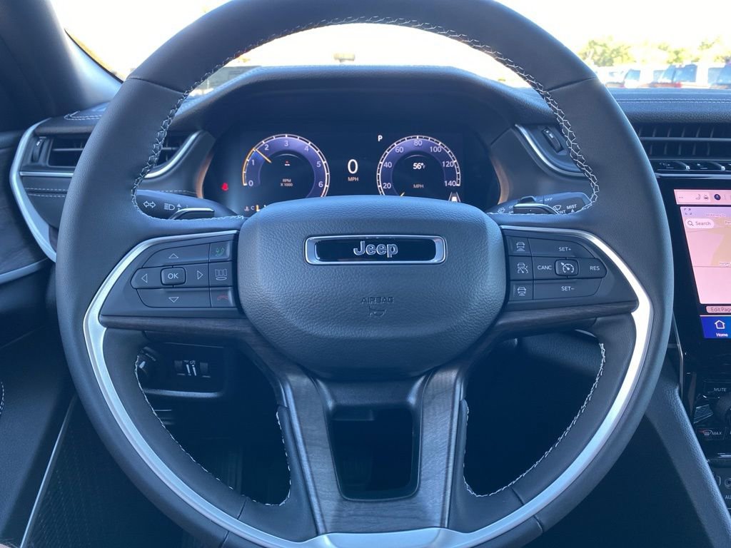 New 2025 Jeep Grand Cherokee L Limited w/ Black Appearance Package RWD image 33