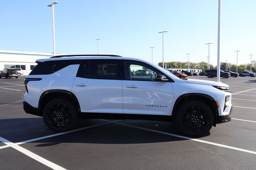 New 2026 Chevrolet Traverse RS w/ LPO, Floor Liner Package image 9