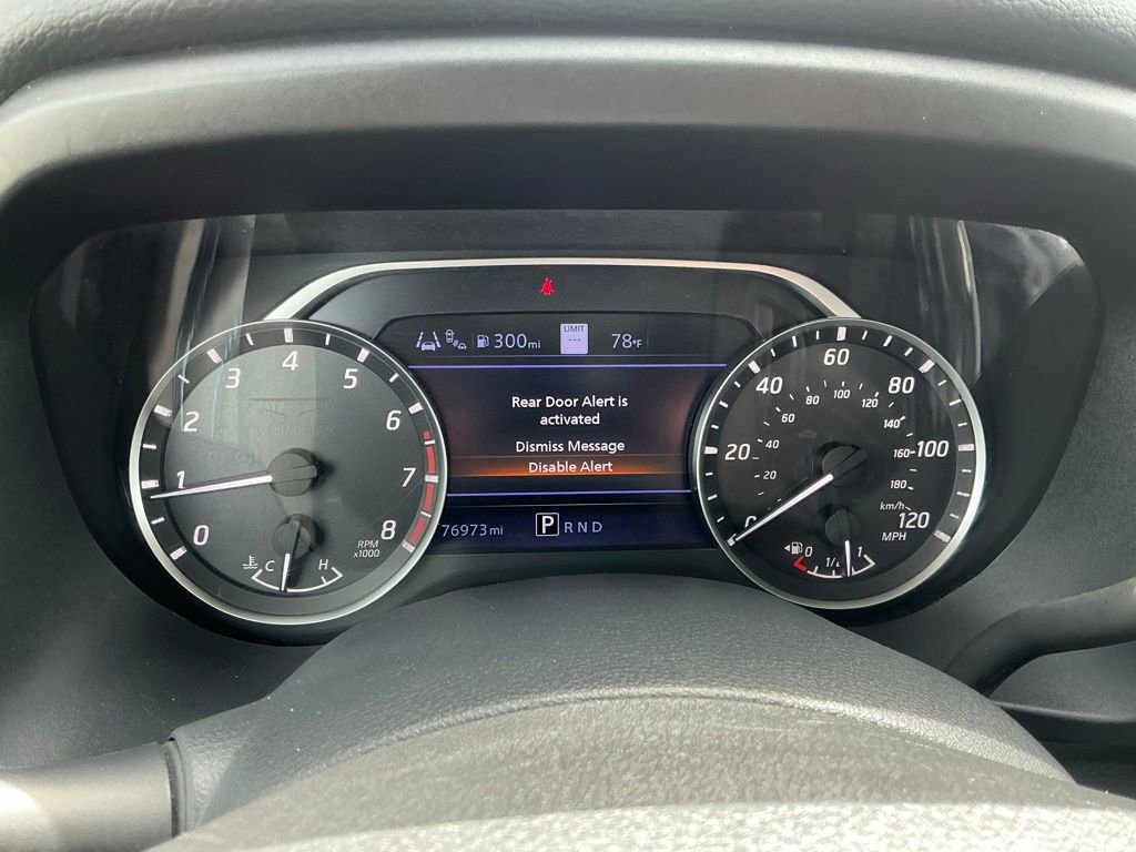 Used 2021 Nissan Titan SV w/ SV Convenience Package RWD image 39