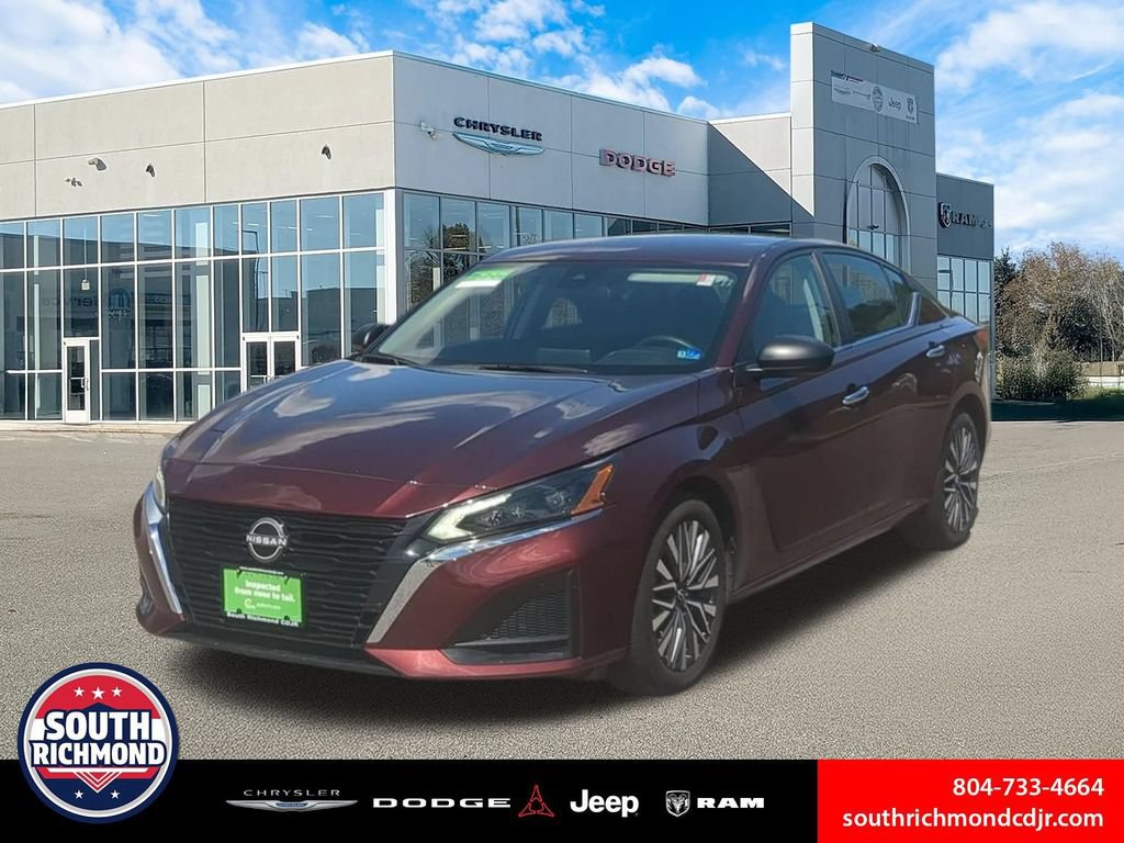 Used 2025 Nissan Altima 2.5 SV FWD image 1