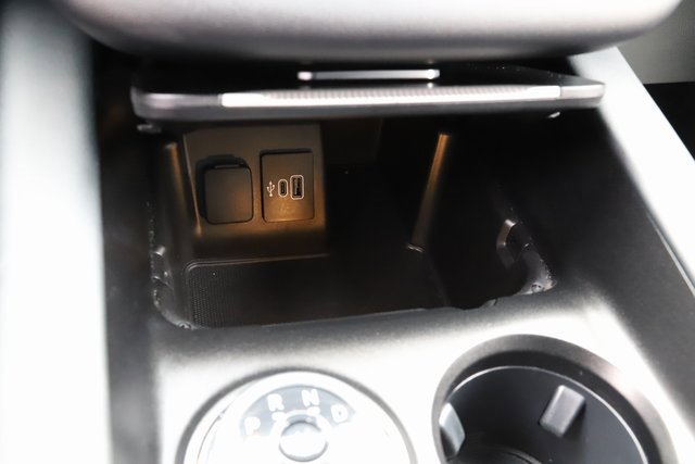 Used 2025 Ford Explorer ST-Line w/ ST-Line Street Pack image 32