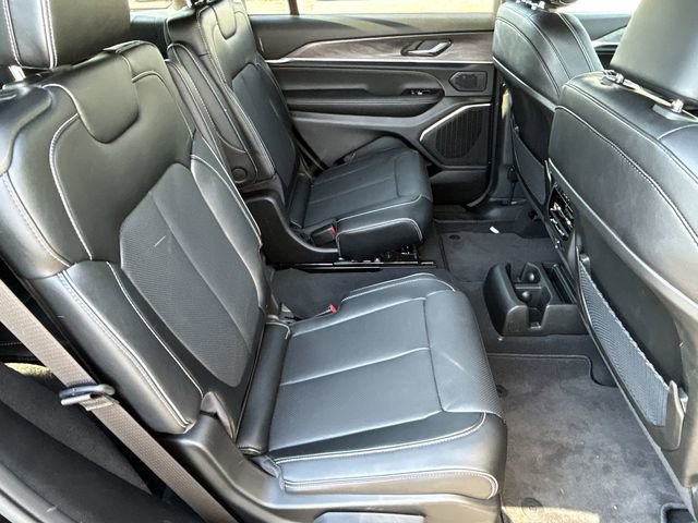 New 2024 Jeep Grand Cherokee L Overland image 17