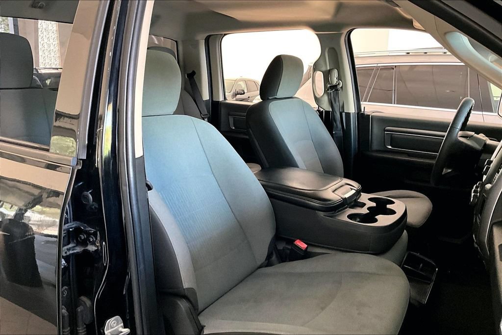 Used 2021 RAM 1500 Classic SLT RWD image 27