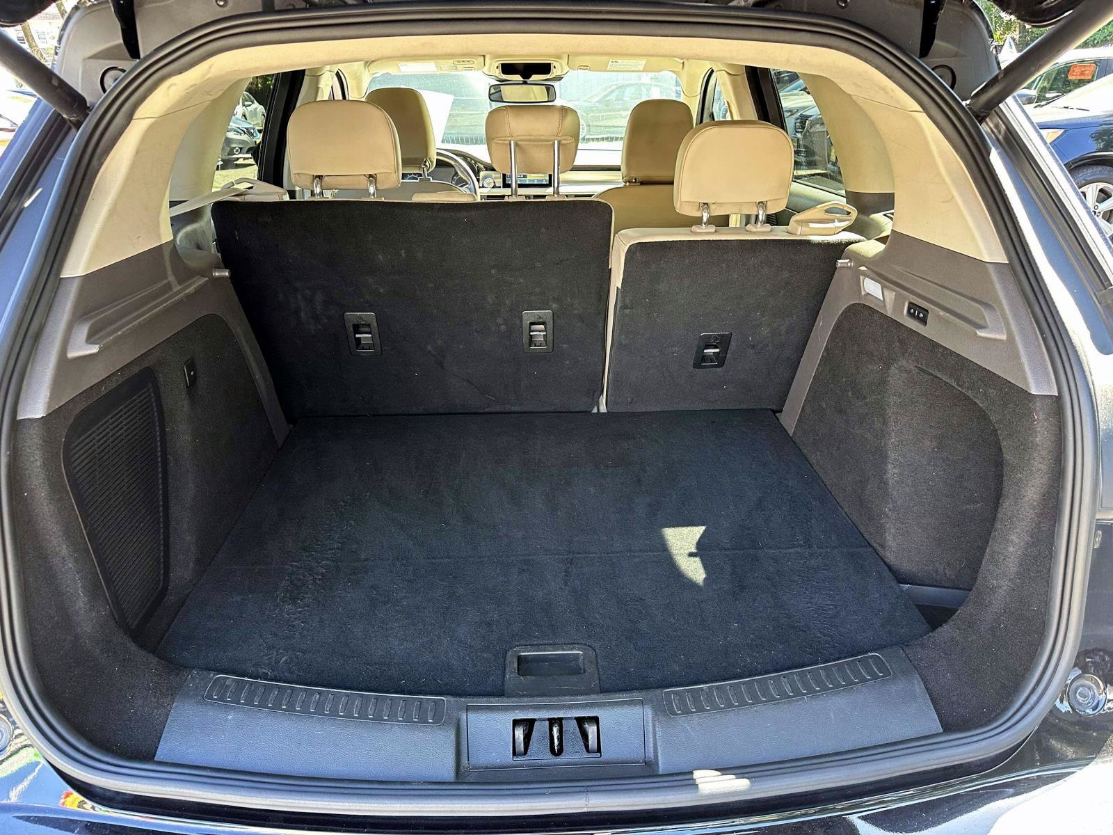 Used 2022 Lincoln Corsair AWD w/ Premium Package image 12