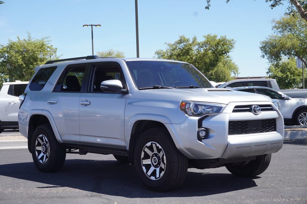 Used 2022 Toyota 4Runner TRD Off-Road Premium w/ Moonroof Package AWD/4WD image 4