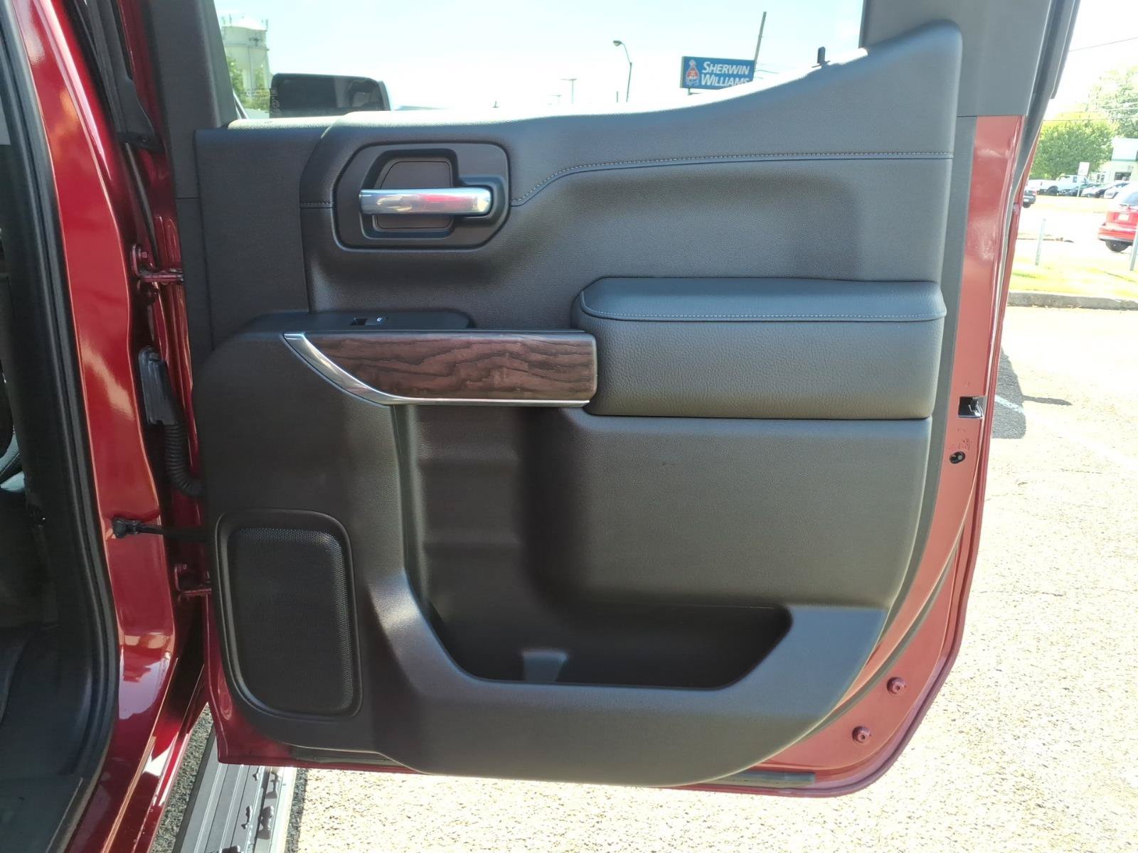 Certified 2020 GMC Sierra 1500 Denali w/ Denali Ultimate Package AWD/4WD image 31