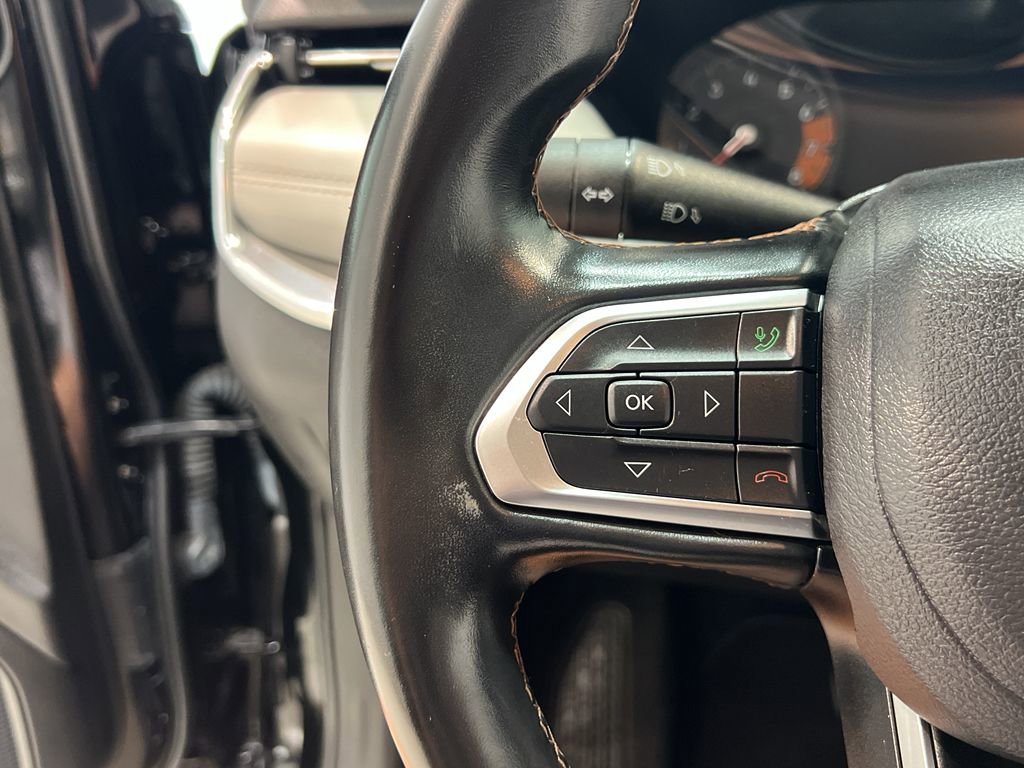 Used 2022 Jeep Compass Limited image 30