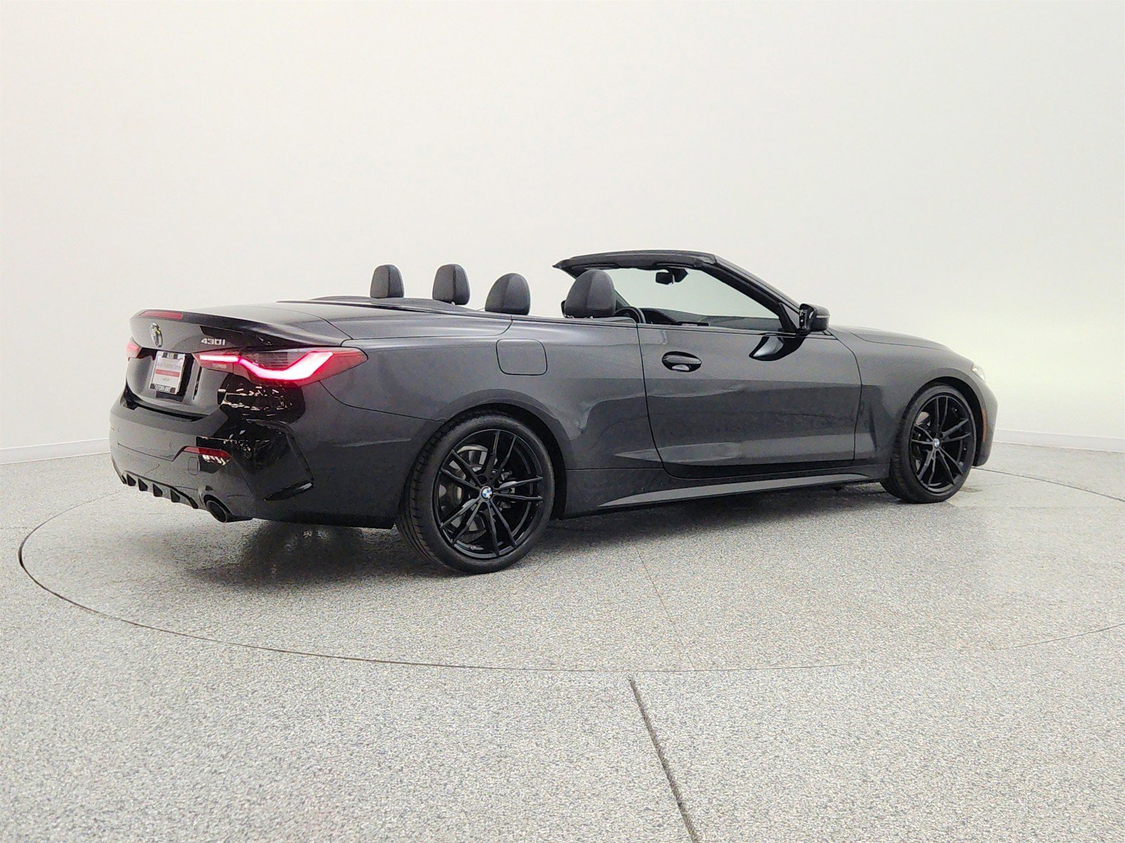Used 2022 BMW 430i Convertible w/ M Sport Package RWD image 24