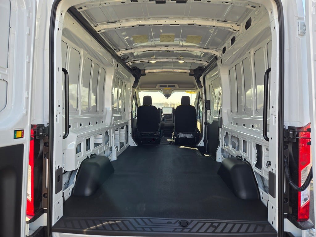 New 2026 Ford Transit 250 148 Medium Roof RWD image 13
