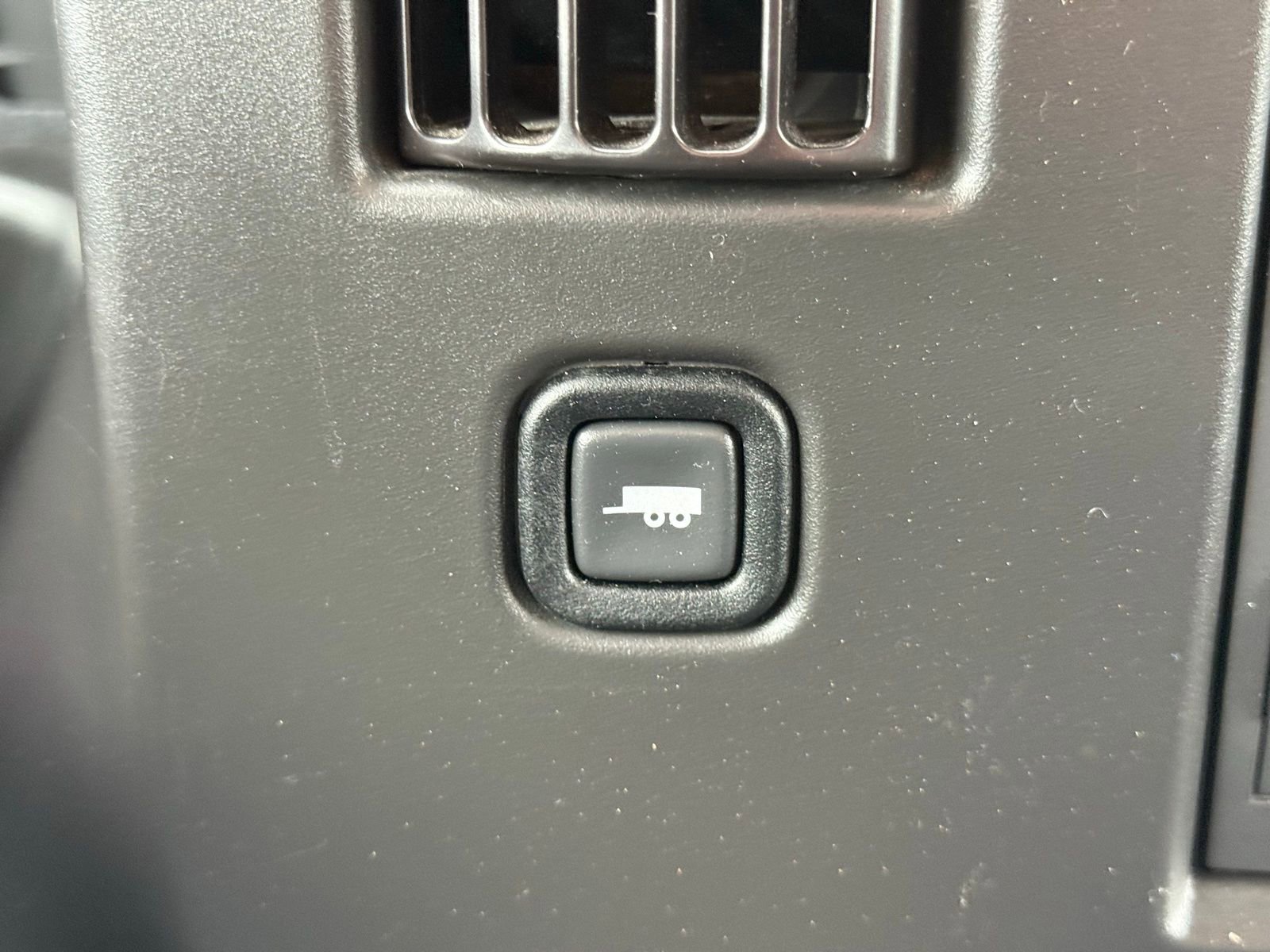 Used 2024 Chevrolet Express 2500 w/ Driver Convenience Package image 17