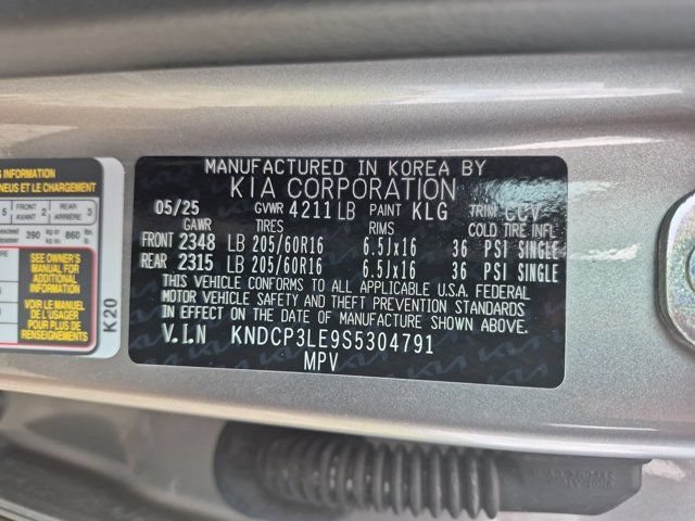 Used 2025 Kia Niro LX FWD image 35