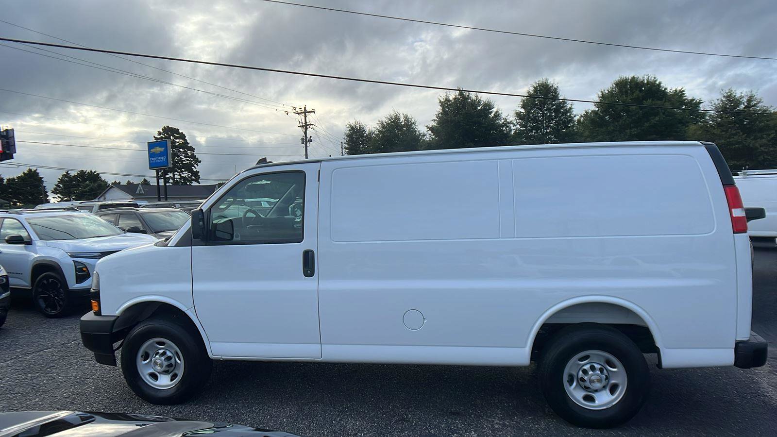 New 2025 Chevrolet Express 2500 w/ Communications Package image 8
