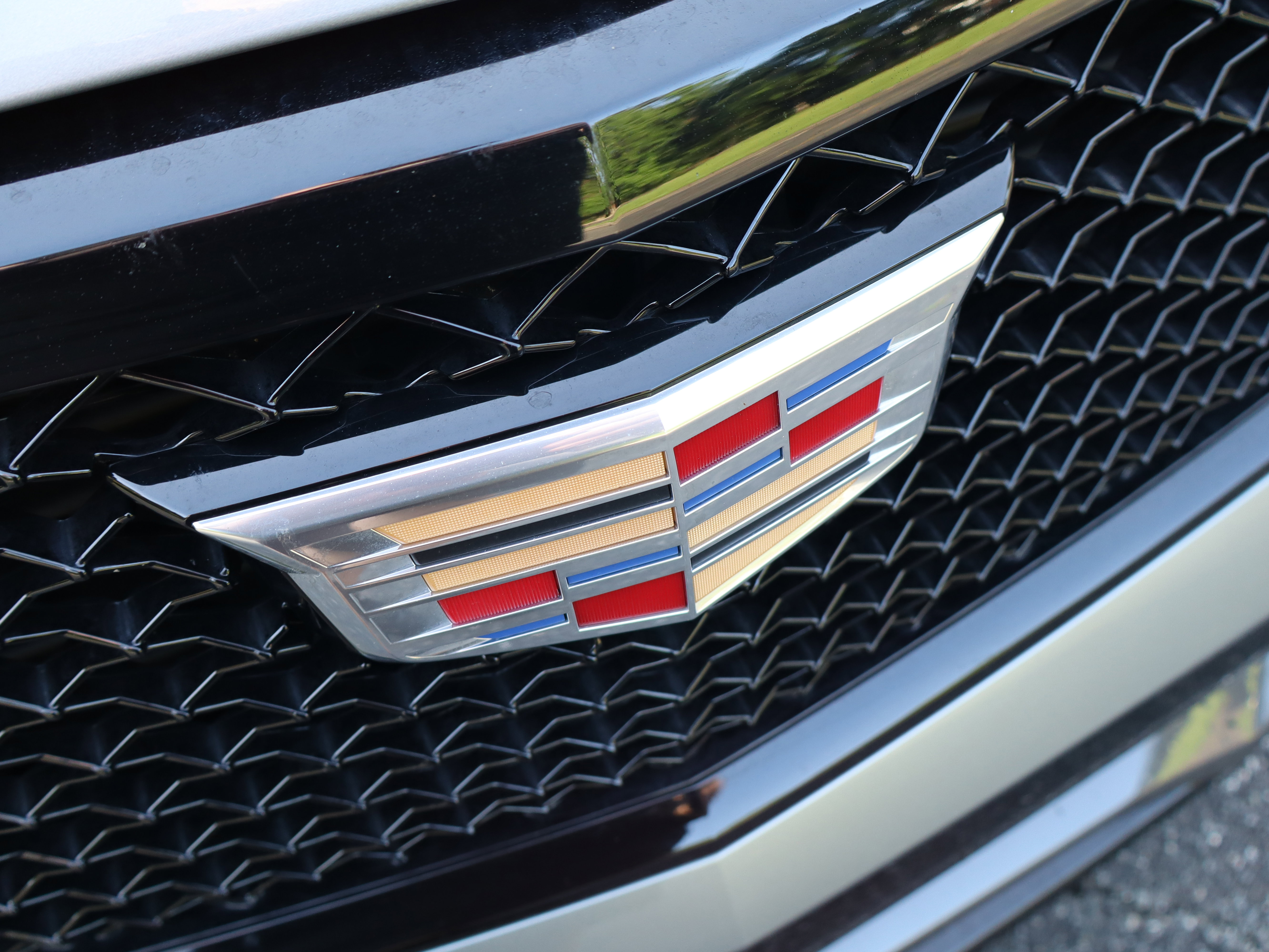 Used 2024 Cadillac XT4 Sport w/ Technology Package FWD image 45