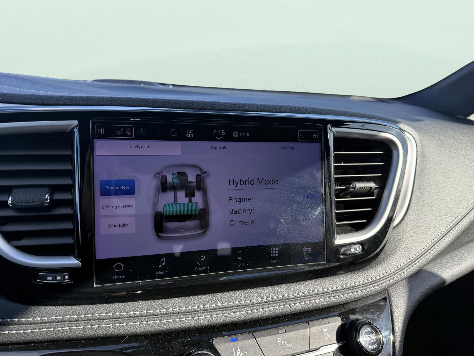 Used 2023 Chrysler Pacifica Touring-L w/ S Appearance Package FWD image 25