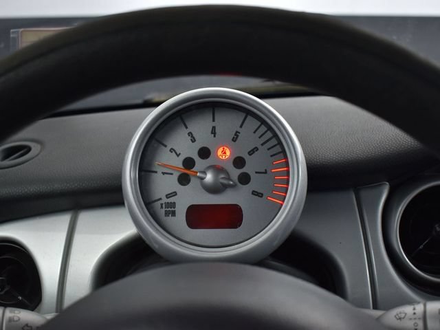 Used 2002 MINI Cooper Hardtop FWD image 10