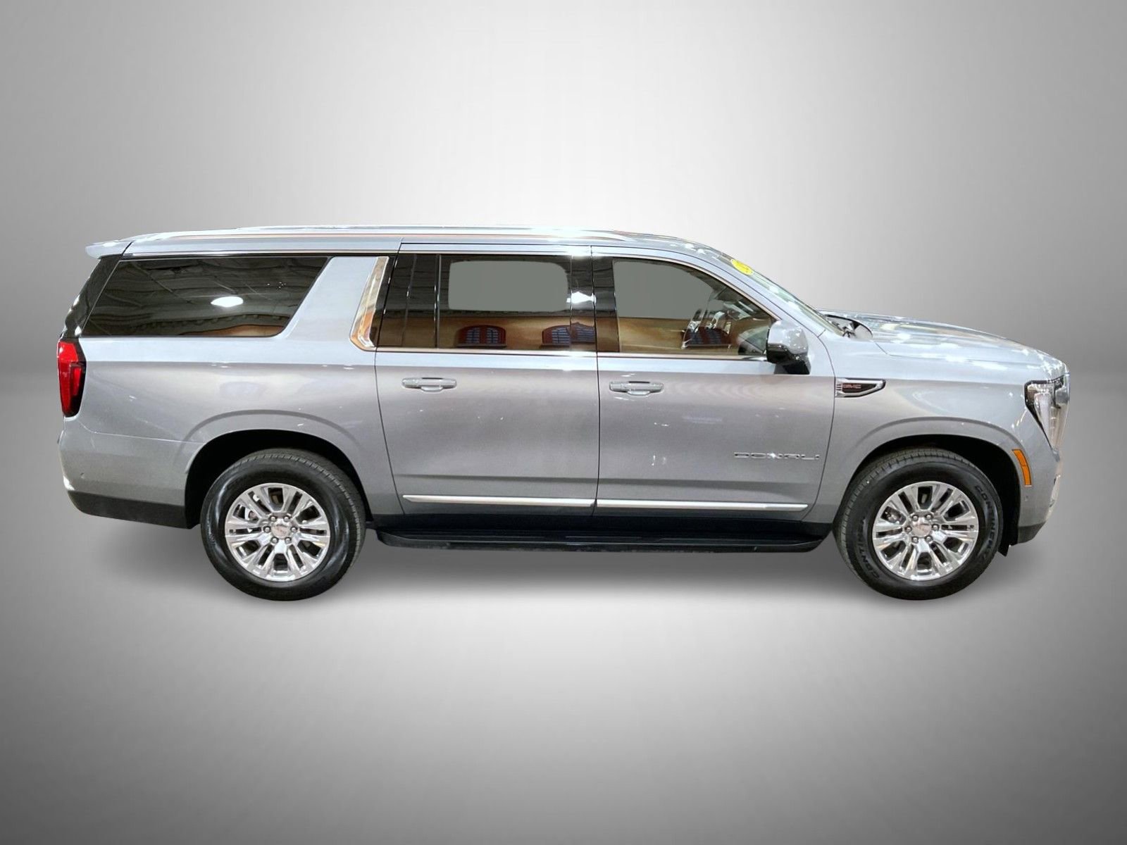 Used 2025 GMC Yukon XL Denali image 4