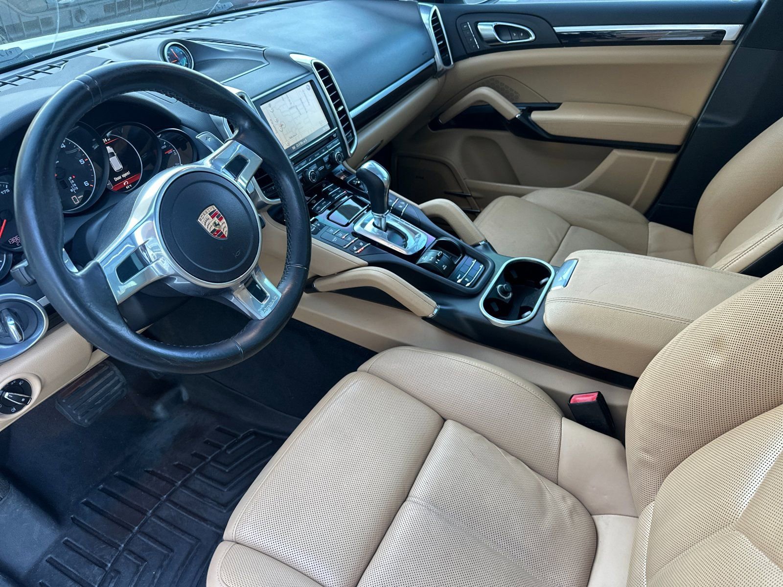 Used 2014 Porsche Cayenne Diesel AWD/4WD image 9