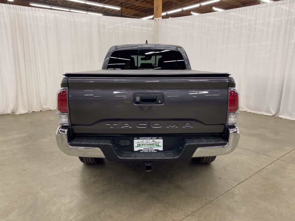 Used 2020 Toyota Tacoma TRD Off-Road AWD/4WD image 5