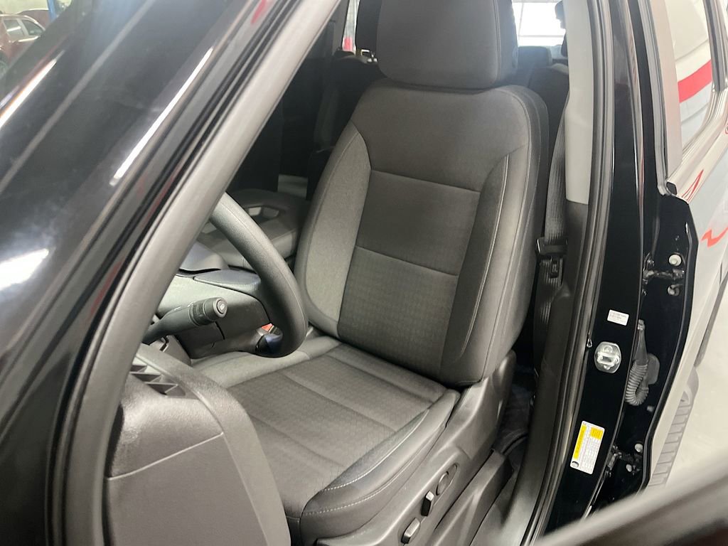 Used 2025 Chevrolet Silverado 1500 Custom Trail Boss image 19