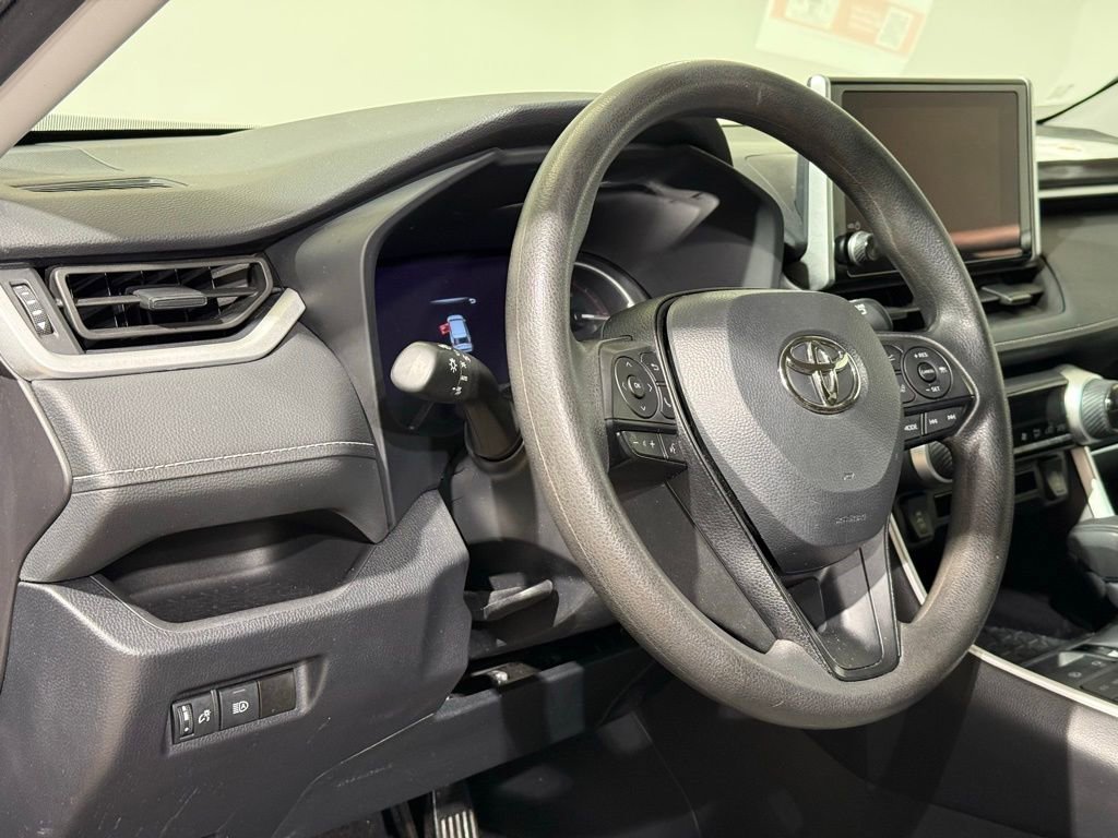 Certified 2024 Toyota RAV4 XLE FWD image 17