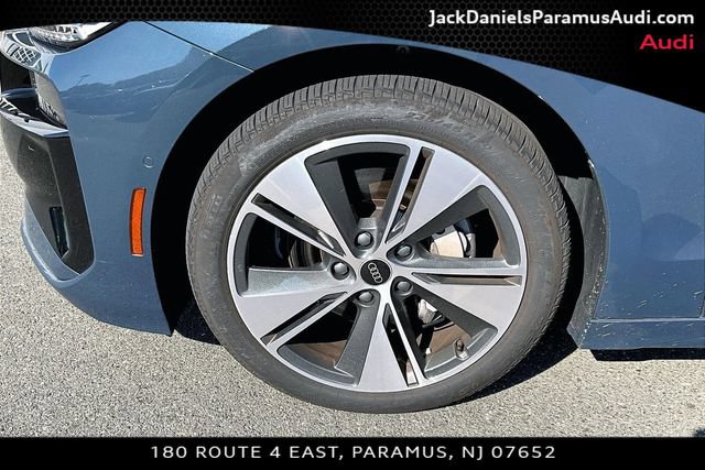 Used 2025 Audi A6 e-tron Premium Plus w/ Premium Plus AWD/4WD image 8