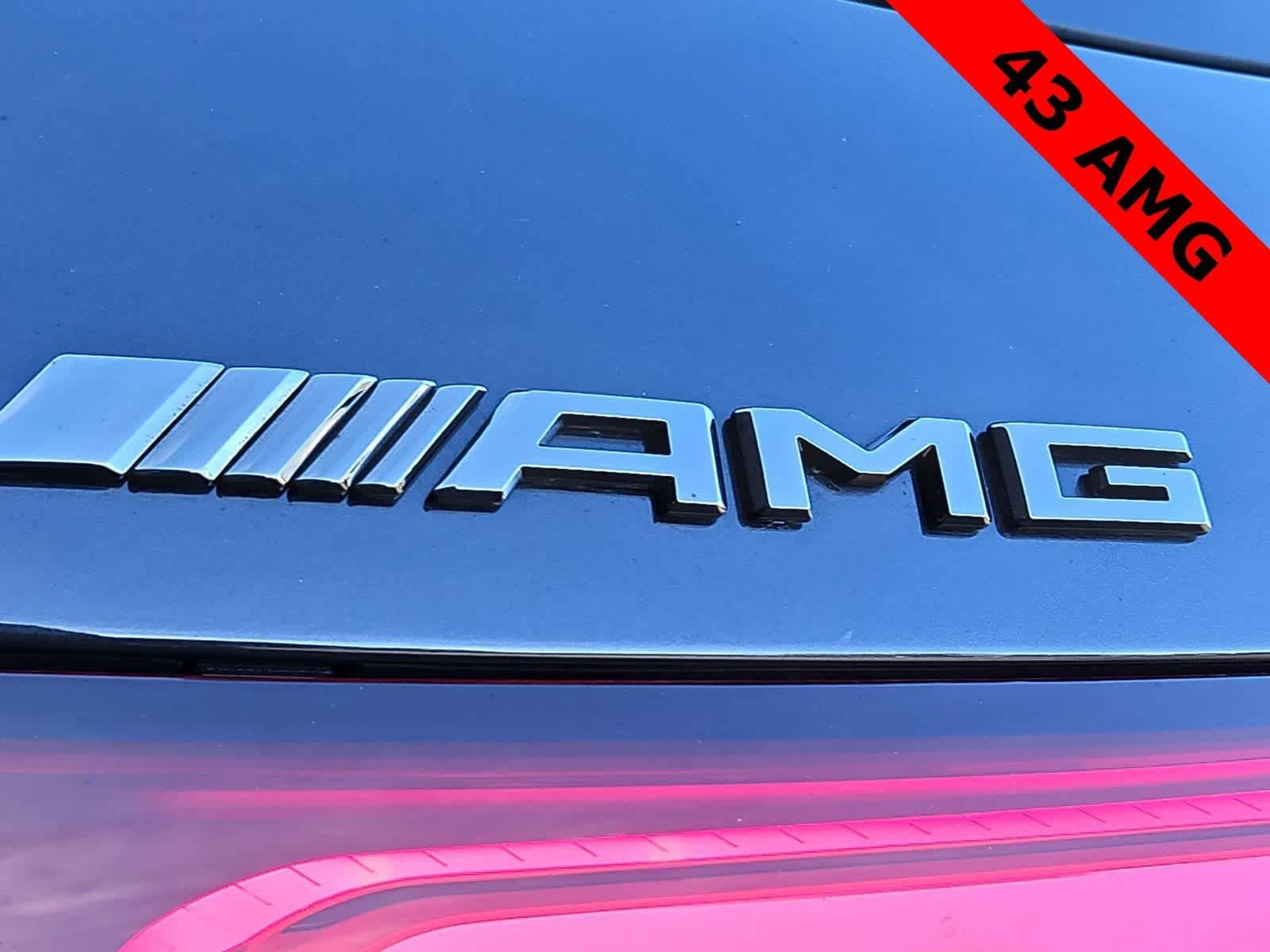 Used 2024 Mercedes-Benz GLC 43 AMG 4MATIC image 11