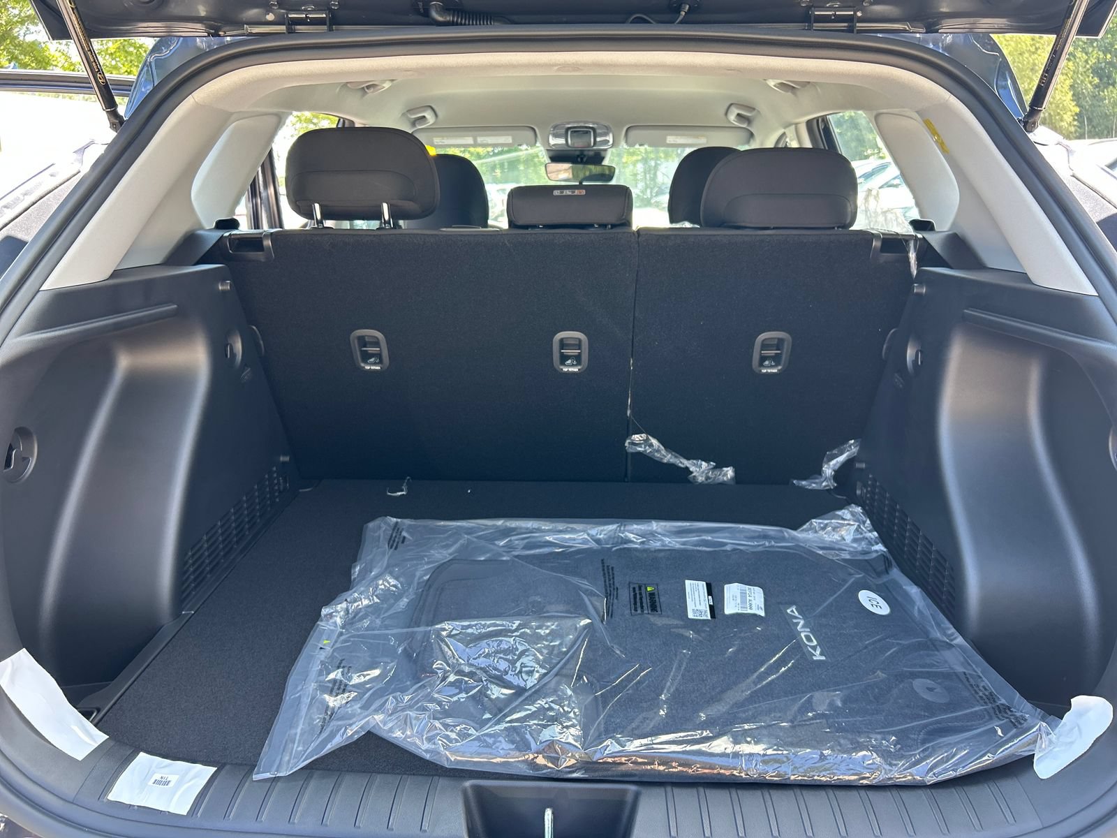 New 2027 Hyundai Kona SE AWD/4WD image 23