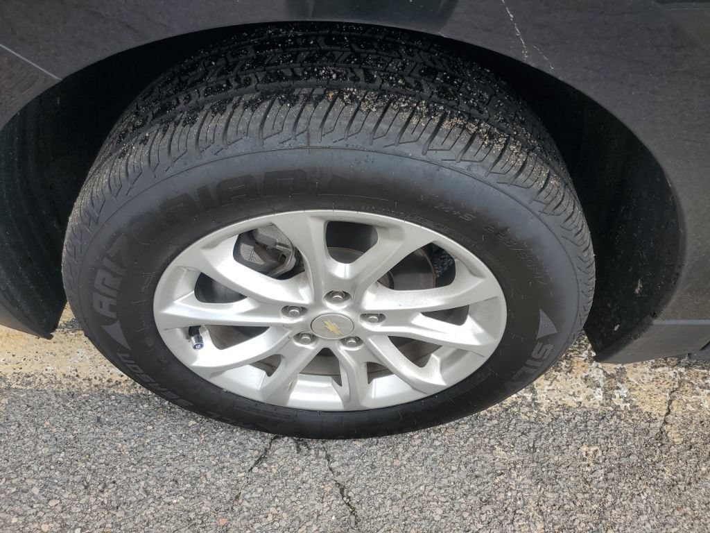 Used 2021 Chevrolet Equinox LT AWD/4WD image 10