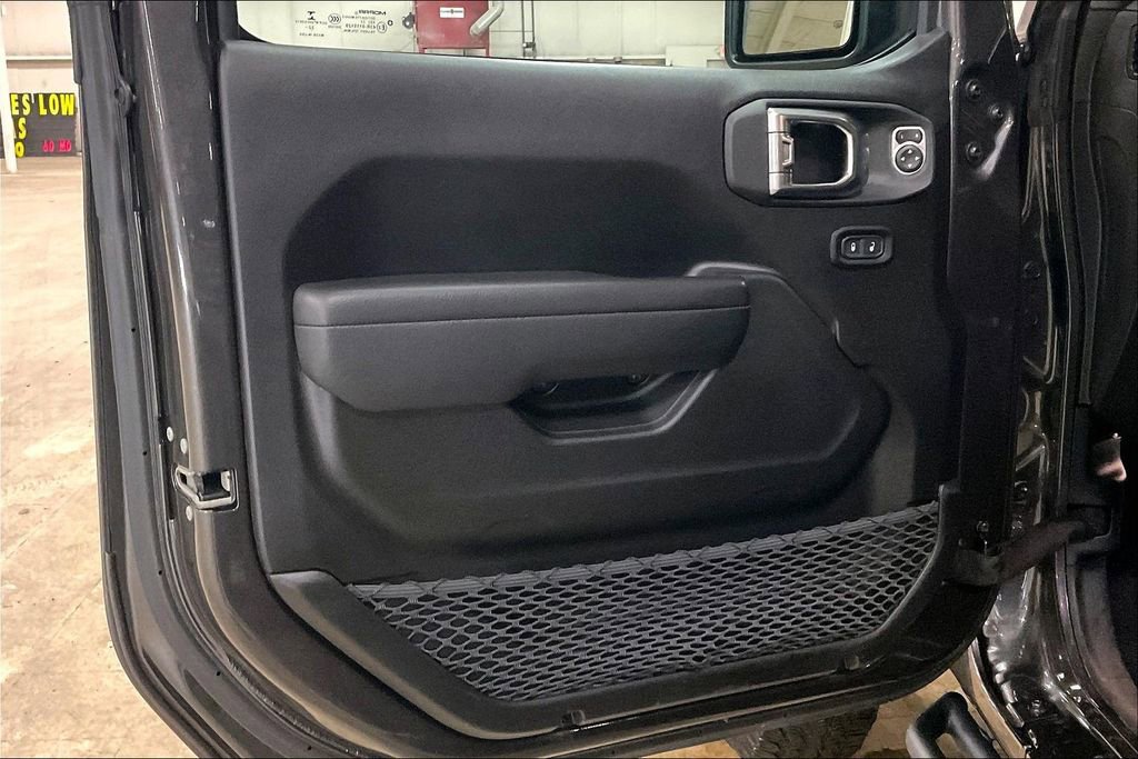 Used 2023 Jeep Wrangler Unlimited AWD/4WD image 21