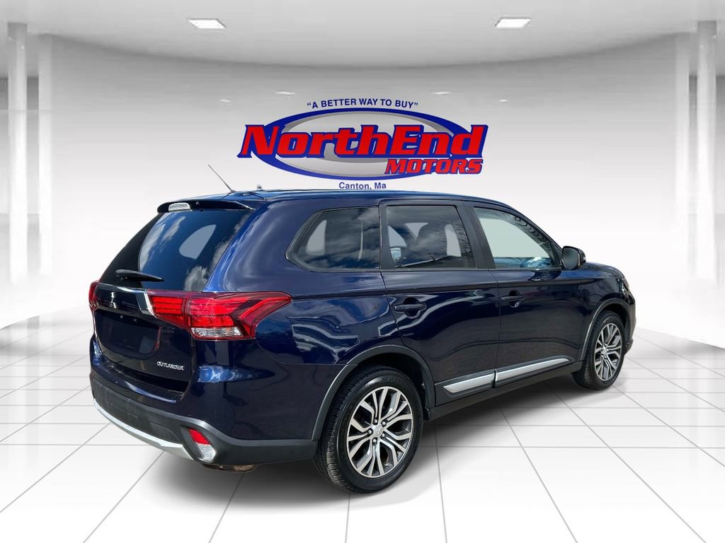 Used 2016 Mitsubishi Outlander AWD image 3