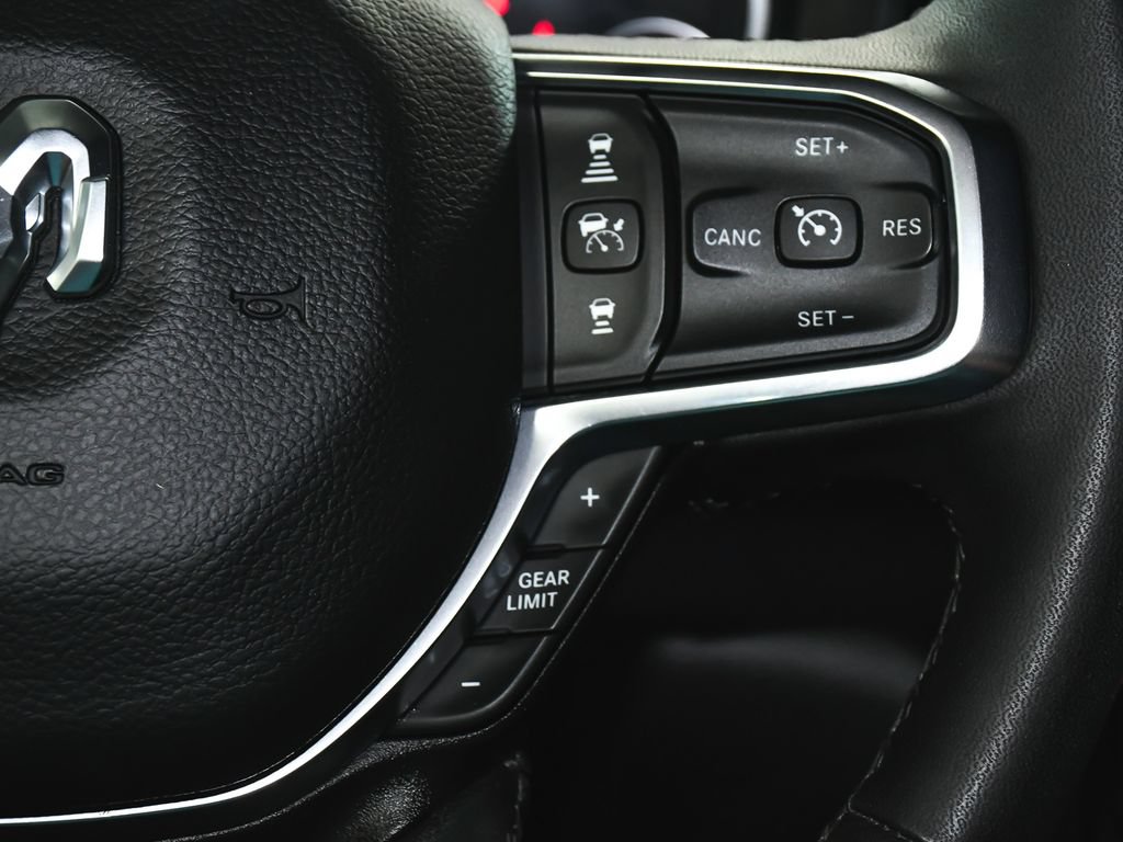 Used 2026 RAM 1500 Laramie AWD/4WD image 28