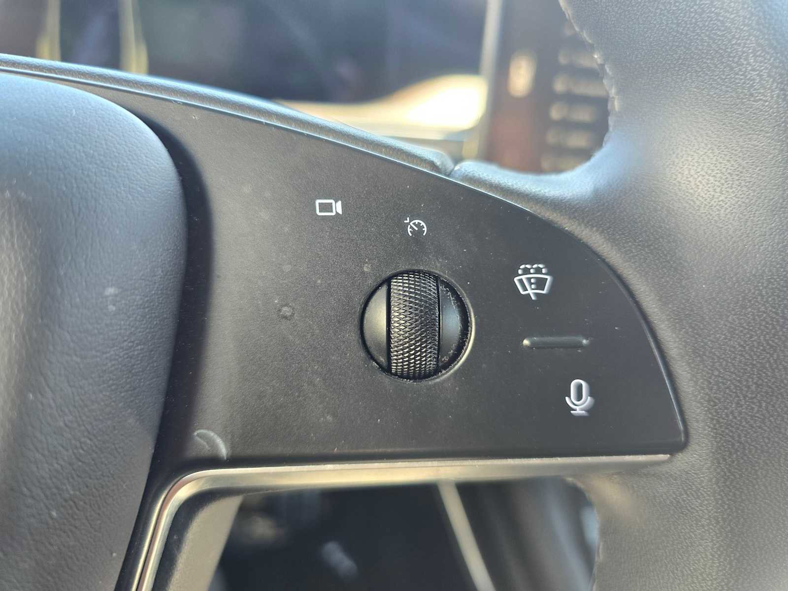 Used 2024 Tesla Model X AWD/4WD image 34