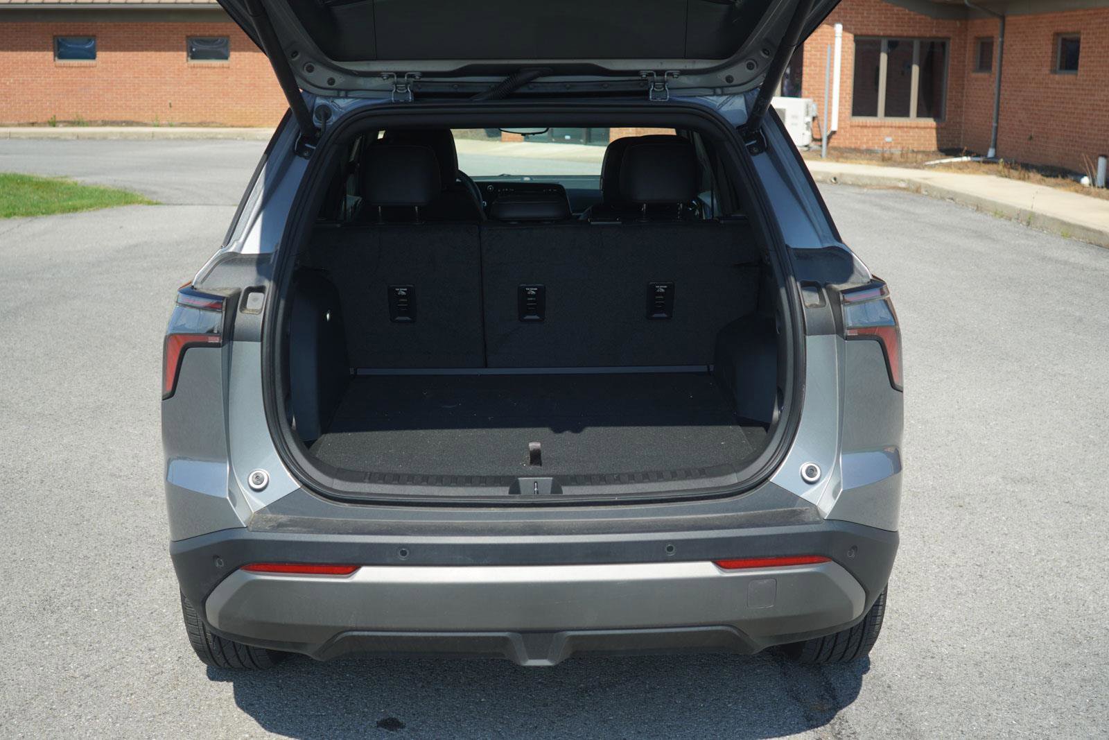 New 2025 Chevrolet Equinox LT w/ Convenience Package II image 5