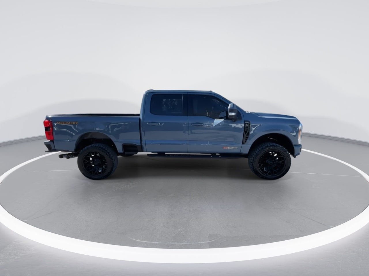 Used 2023 Ford F250 Lariat w/ Lariat Ultimate Package AWD/4WD image 22