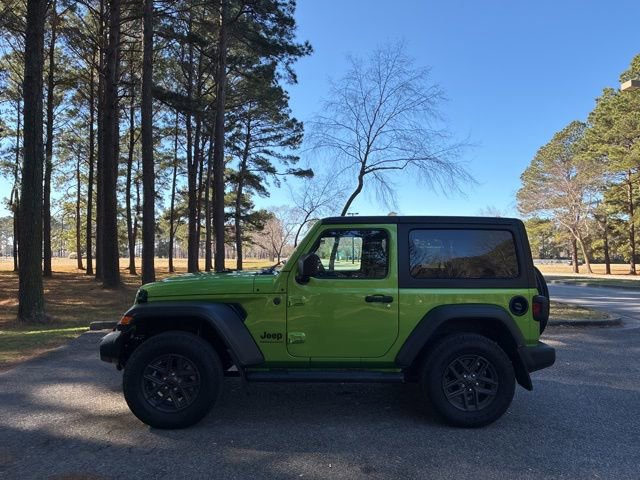 Used 2025 Jeep Wrangler Sport image 6