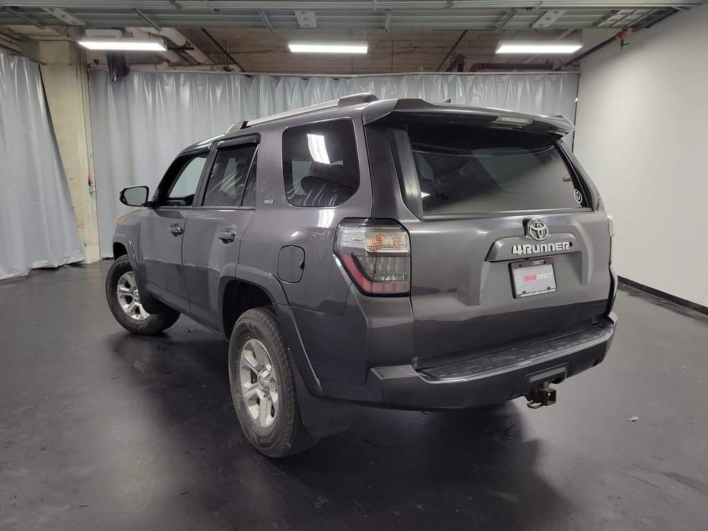 Used 2019 Toyota 4Runner SR5 AWD/4WD image 6