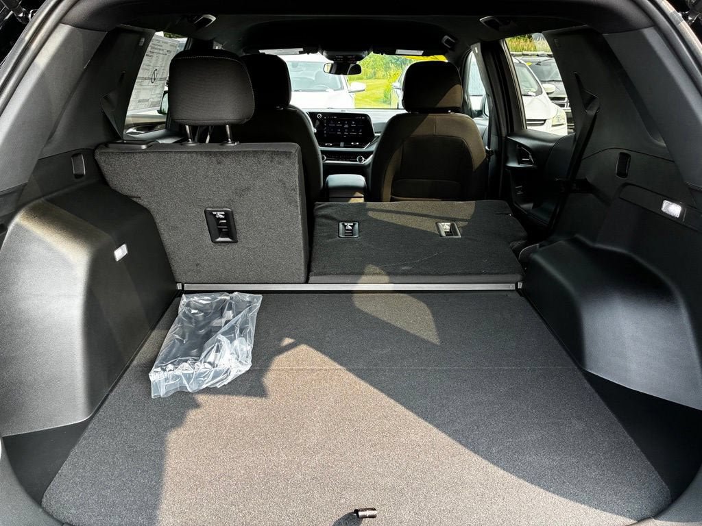 New 2027 Chevrolet Equinox LT AWD/4WD image 26
