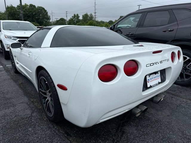 Used 2000 Chevrolet Corvette Coupe w/ Memory Pkg RWD image 3