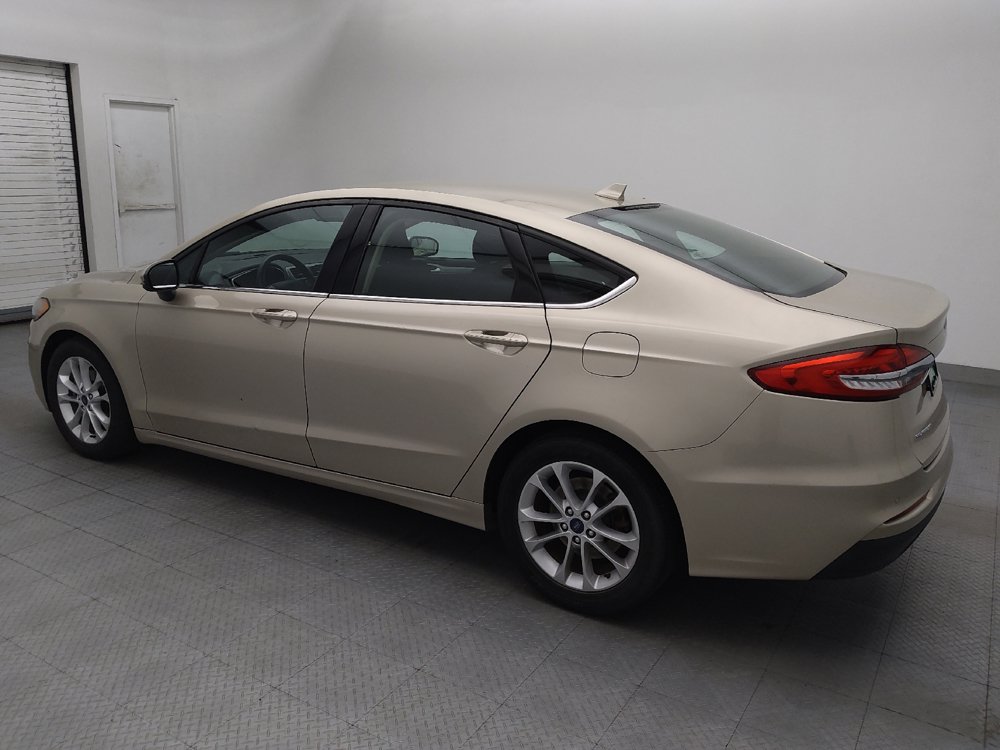 Used 2019 Ford Fusion SE FWD image 3