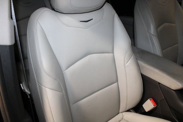 Certified 2022 Cadillac XT4 Luxury w/ Cold Weather Package image 23