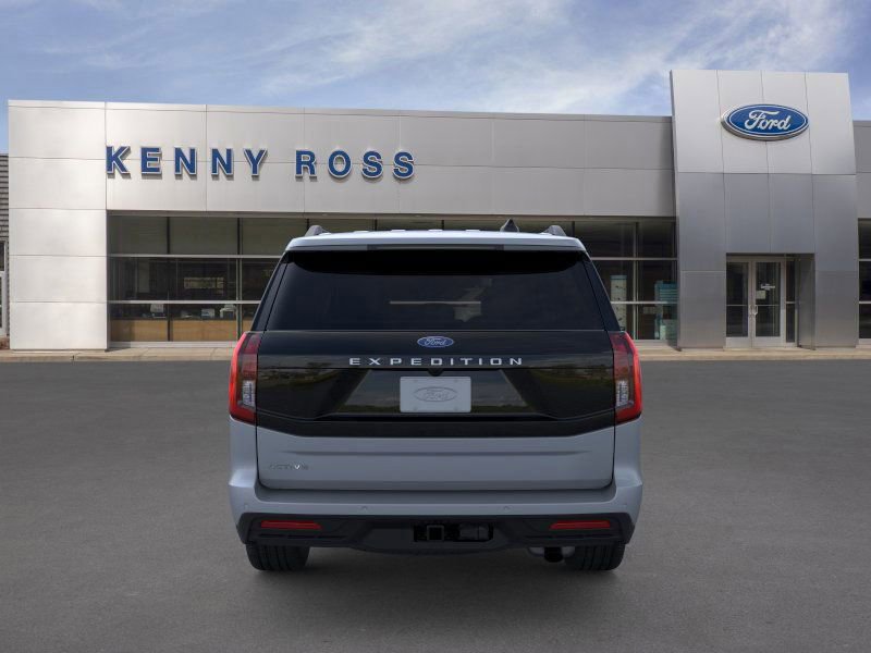 New 2026 Ford Expedition Active image 7