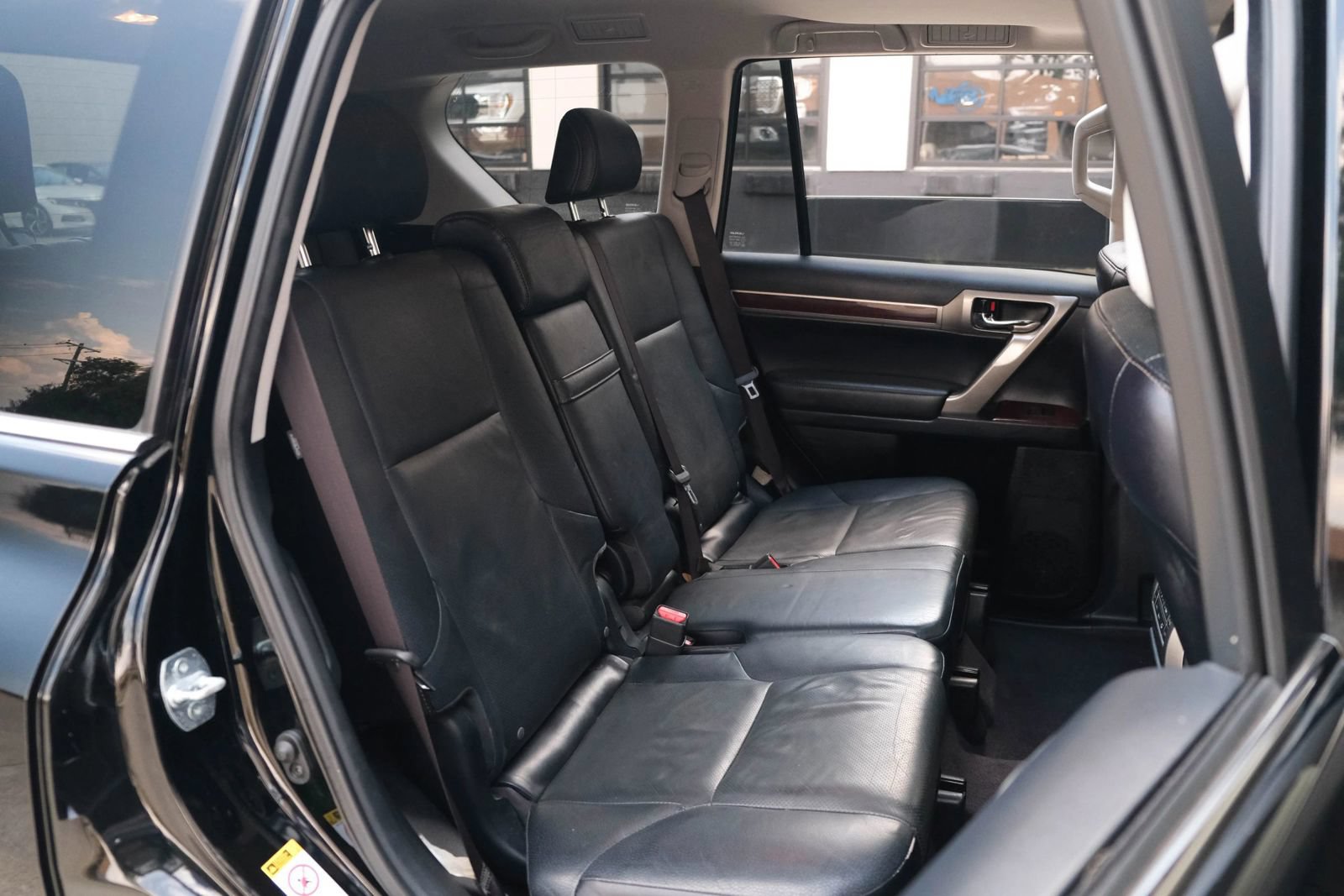 Used 2017 Lexus GX 460 Premium w/ Premium Package AWD/4WD image 31