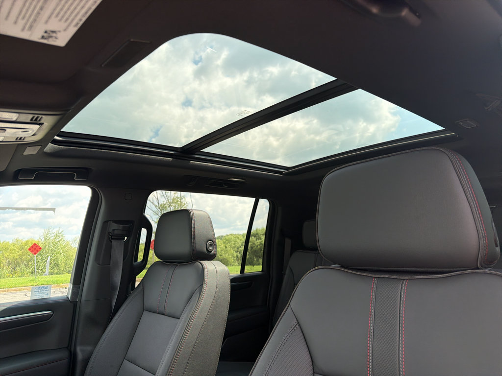 New 2026 Chevrolet Suburban RST w/ RST Capability Package AWD/4WD image 20