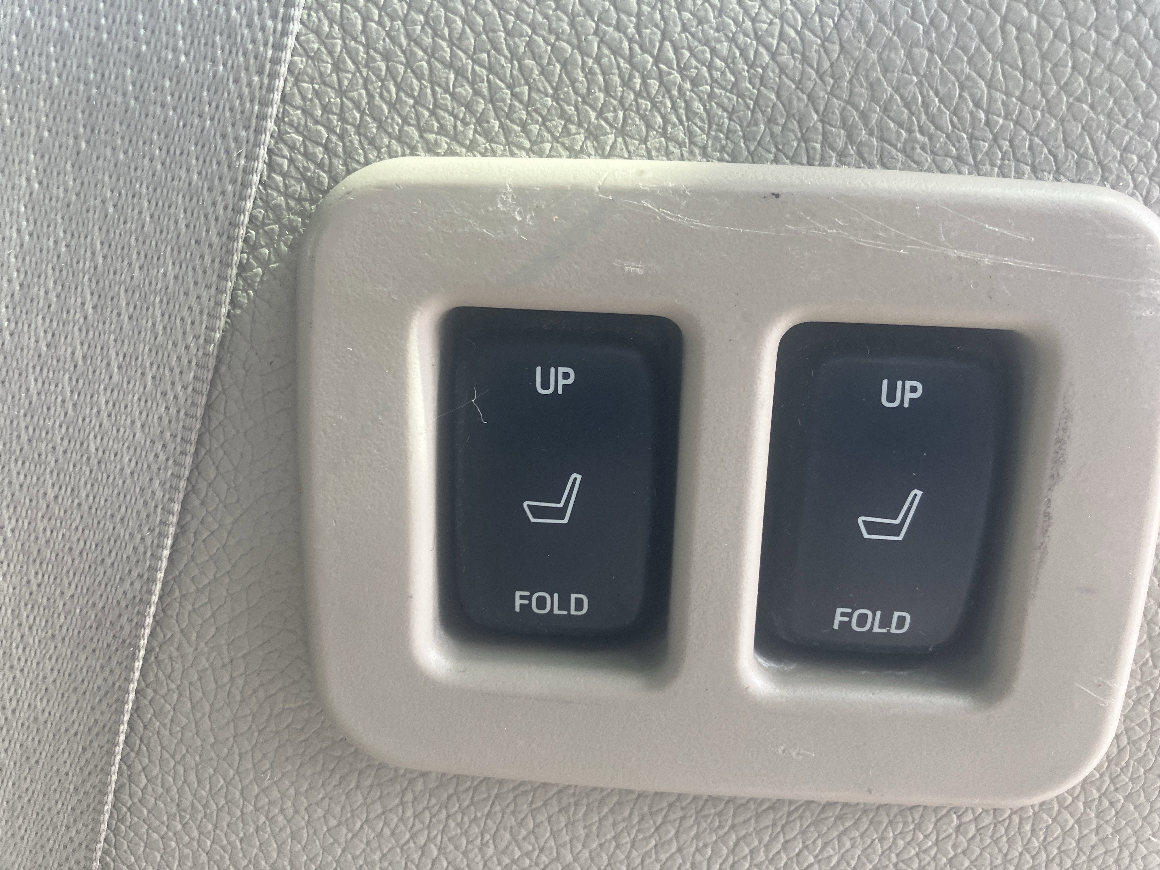 Used 2011 Ford Expedition Limited AWD/4WD image 14