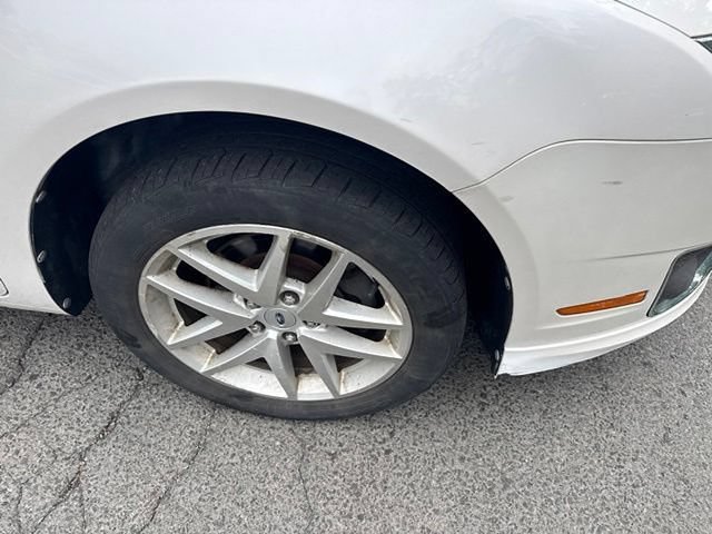 Used 2011 Ford Fusion SEL FWD image 4