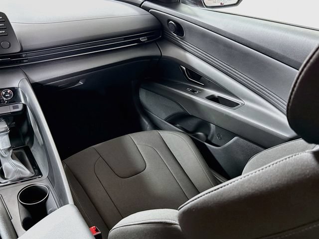 Certified 2025 Hyundai Elantra Sport FWD image 24